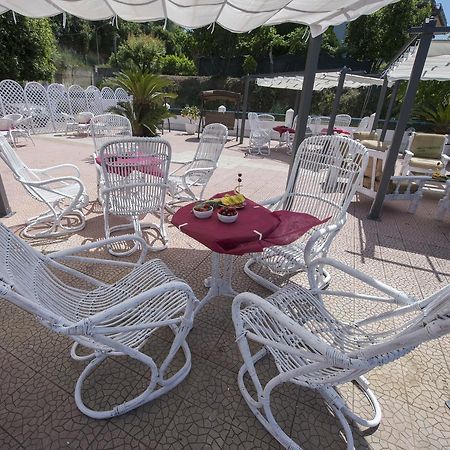 B&B Decarlo Property טרופאה מראה חיצוני תמונה