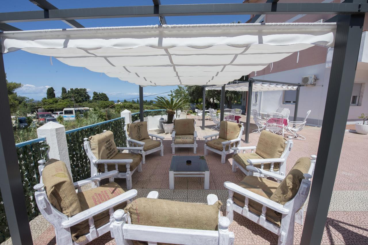B&B Decarlo Property טרופאה מראה חיצוני תמונה