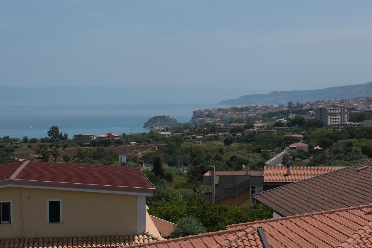 B&B Decarlo Property טרופאה מראה חיצוני תמונה